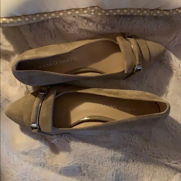 Franco Sarto Tan Suede Flats w/ Silver Accents - Picture 2 of 11